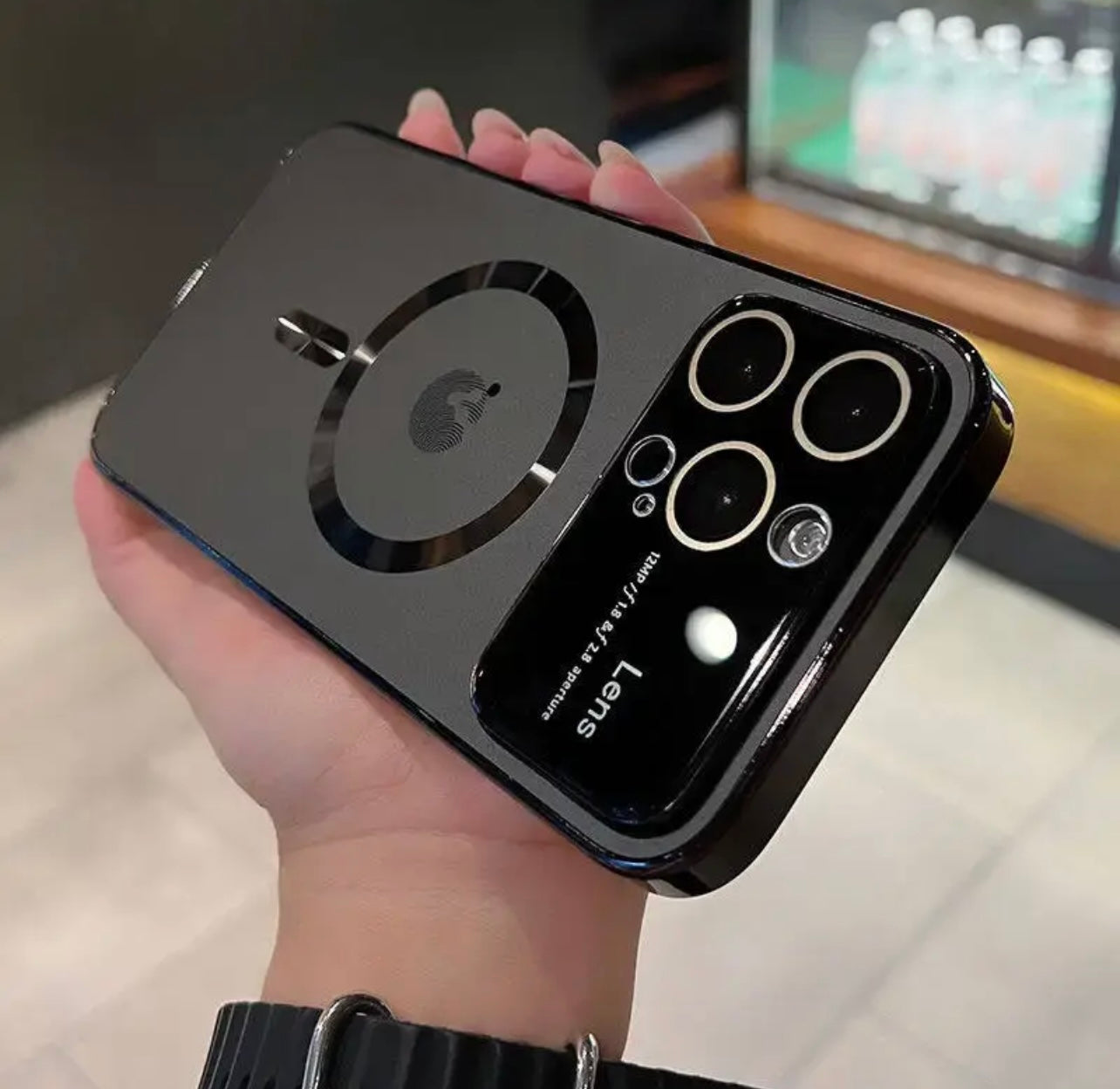 New Frosted Glass Auto Focus Magsafe Case