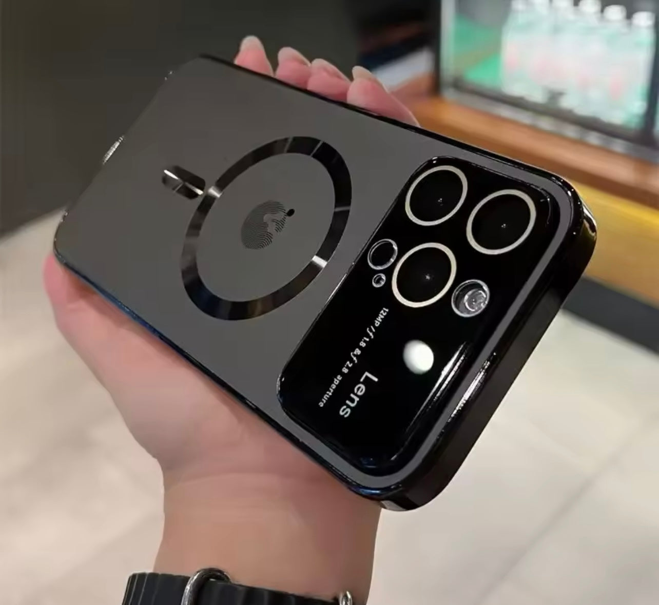 New Frosted Glass Auto Focus Magsafe Case