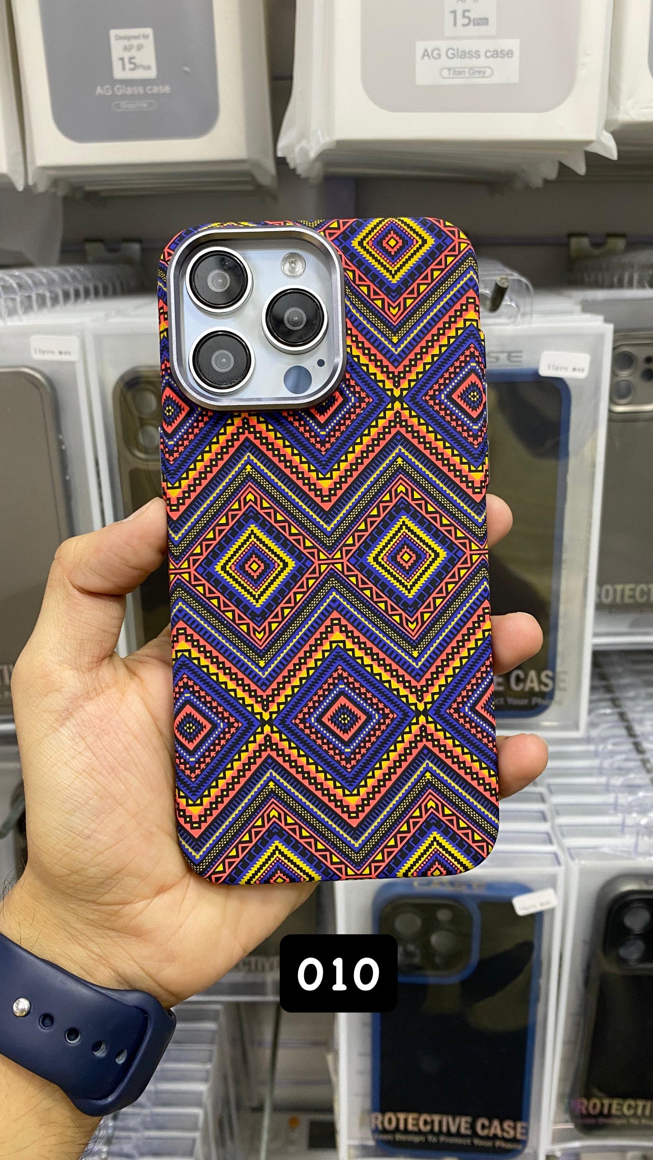 New Pitaka Carbon Fiber Case