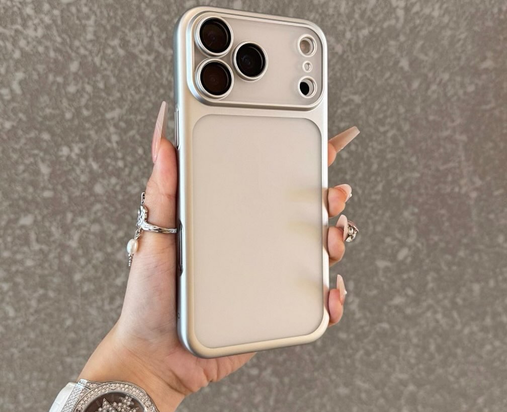 💎Electro-Plated Crystal Camera Covered Shell Case – For iPhone 17 Series