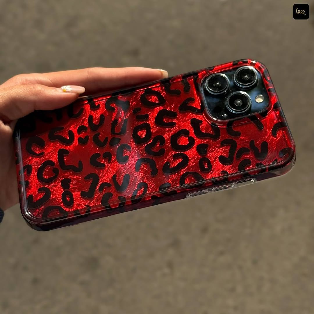 ✨ Leopard Gradient Phone Case – Stylish, Bold & Protective ✨